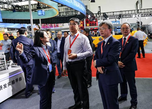 熱烈祝賀上海創(chuàng)力集團(tuán)參加北京國際煤機(jī)展取得圓滿成功(圖10) 熱烈祝賀上海創(chuàng)力集團(tuán)參加北京國際煤機(jī)展取得圓滿成功(圖10)