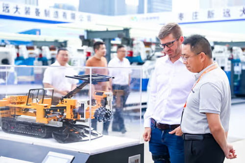 實(shí)力彰顯！上海創(chuàng)力集團(tuán)參展貴州國(guó)際能源產(chǎn)業(yè)博覽交易會(huì)取得圓滿(mǎn)成功(圖8)