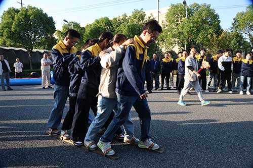 同心協(xié)力1.jpg 秋韻飛揚(yáng) 活力綻放 | 上海創(chuàng)力集團(tuán)秋季運(yùn)動(dòng)會(huì)取得圓滿成功(圖7)